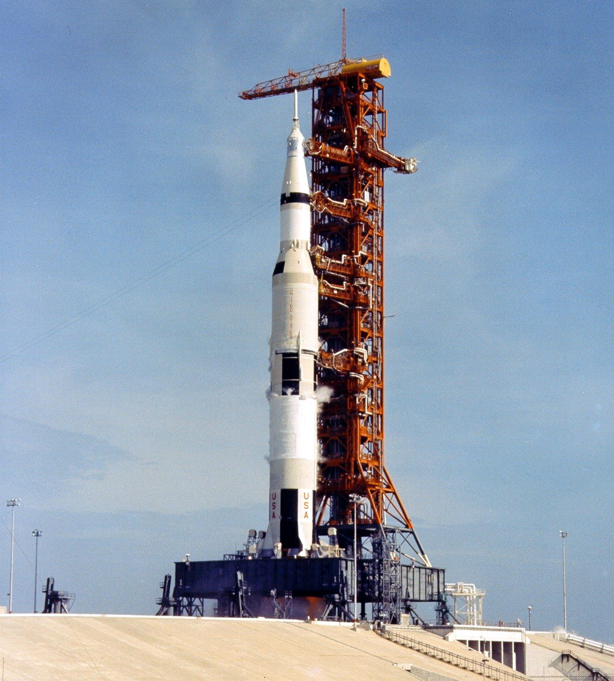 Старт «Аполлона-11» состоялся в среду, 16 июля 1969 года, в 13:32 UTC
